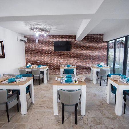 Hotel Boutique 23 Douăzeci şi Trei August Zewnętrze zdjęcie