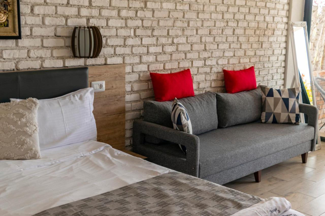Hotel Boutique 23 Douăzeci şi Trei August Zewnętrze zdjęcie